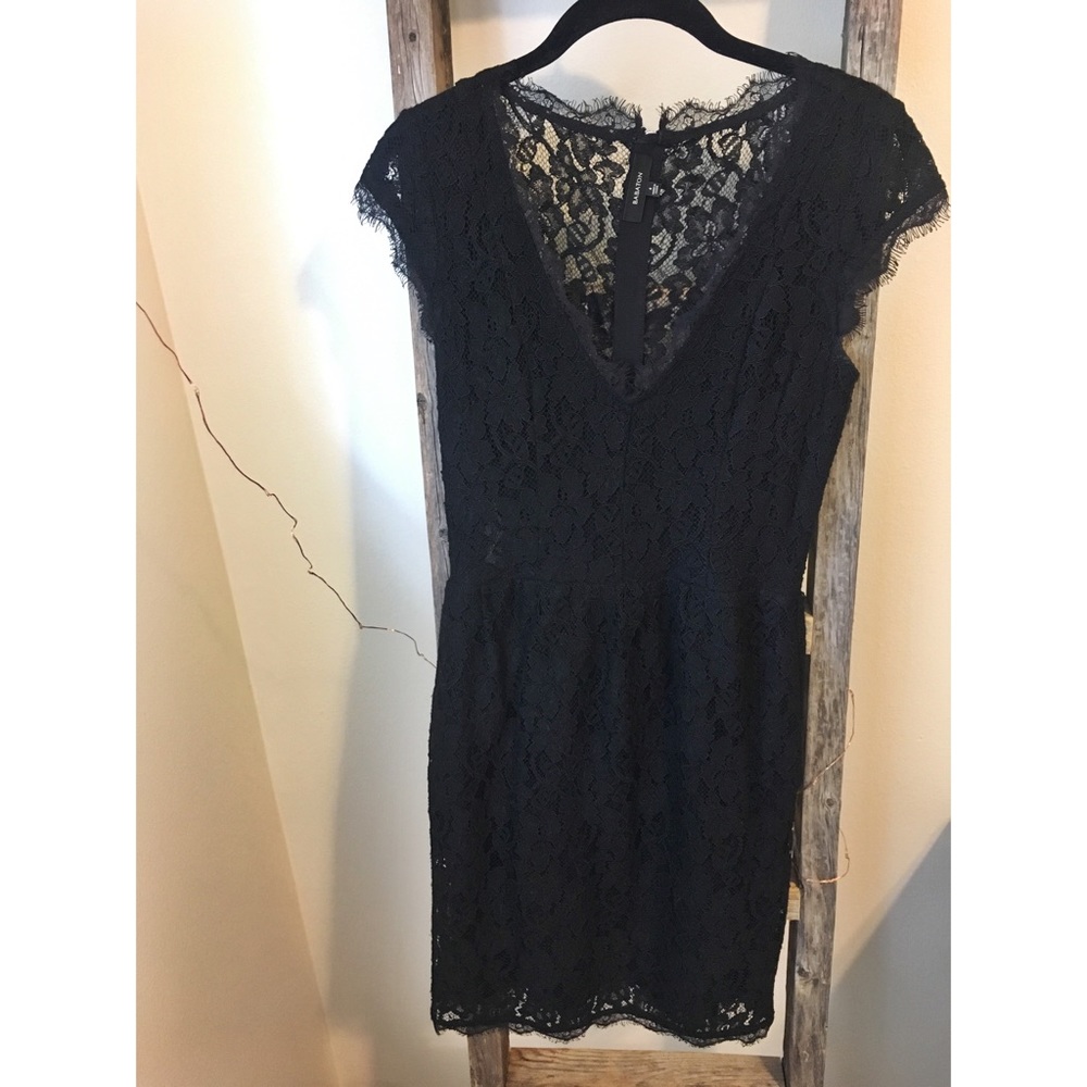 Aritizia (Babaton) Lace LBD